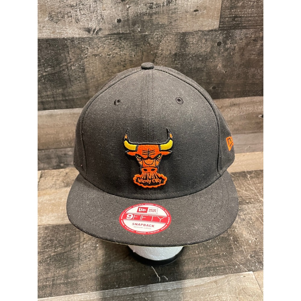 New Era Chicago Bulls 9FIFTY Snapback Hat Black Windy City Hardwood Classics NBA